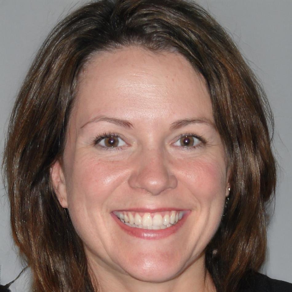 Portrait of Zinnia Ravenscroft, program coordinator